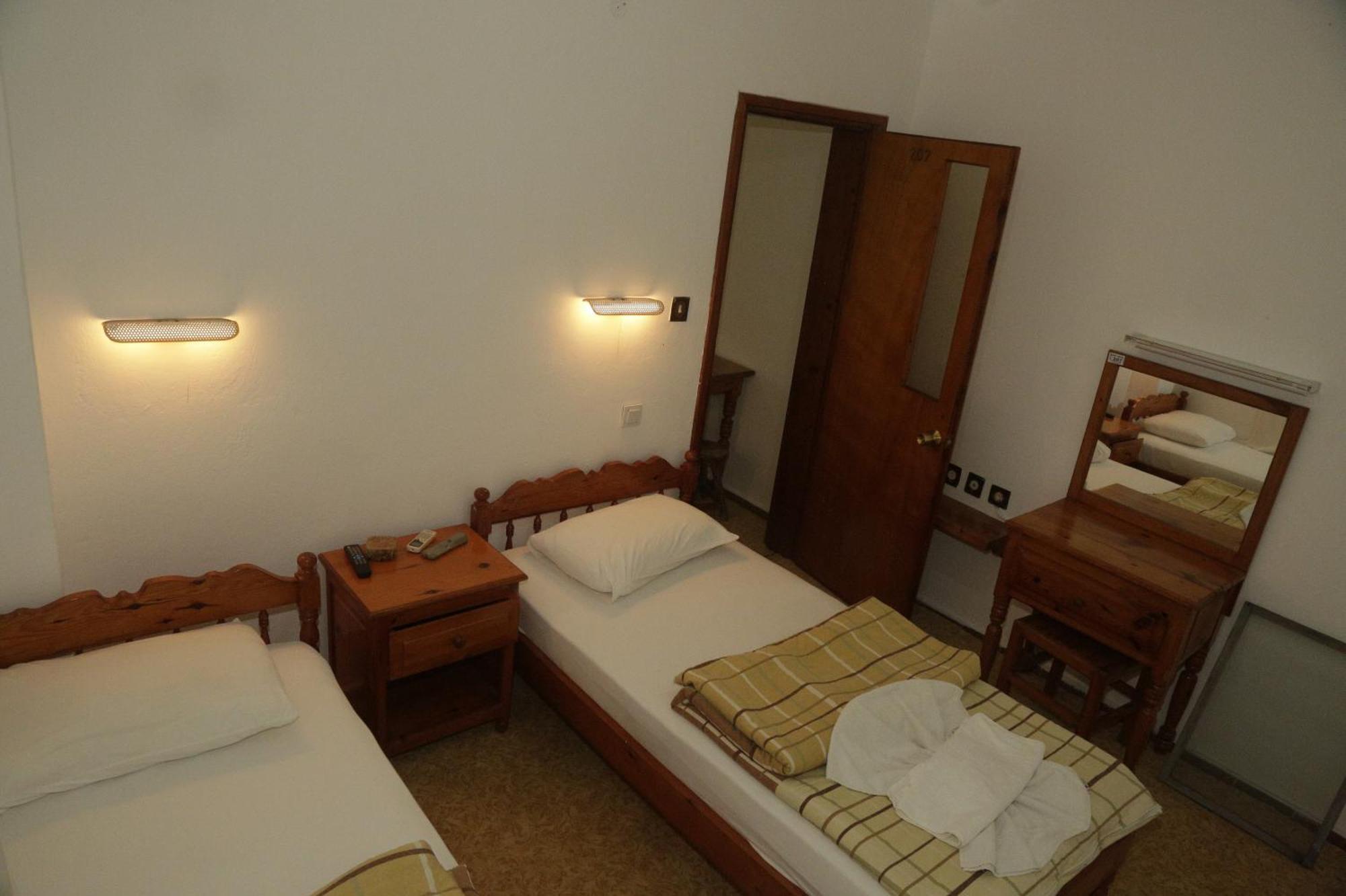 Murat Hotel เดมเร ภายนอก รูปภาพ
